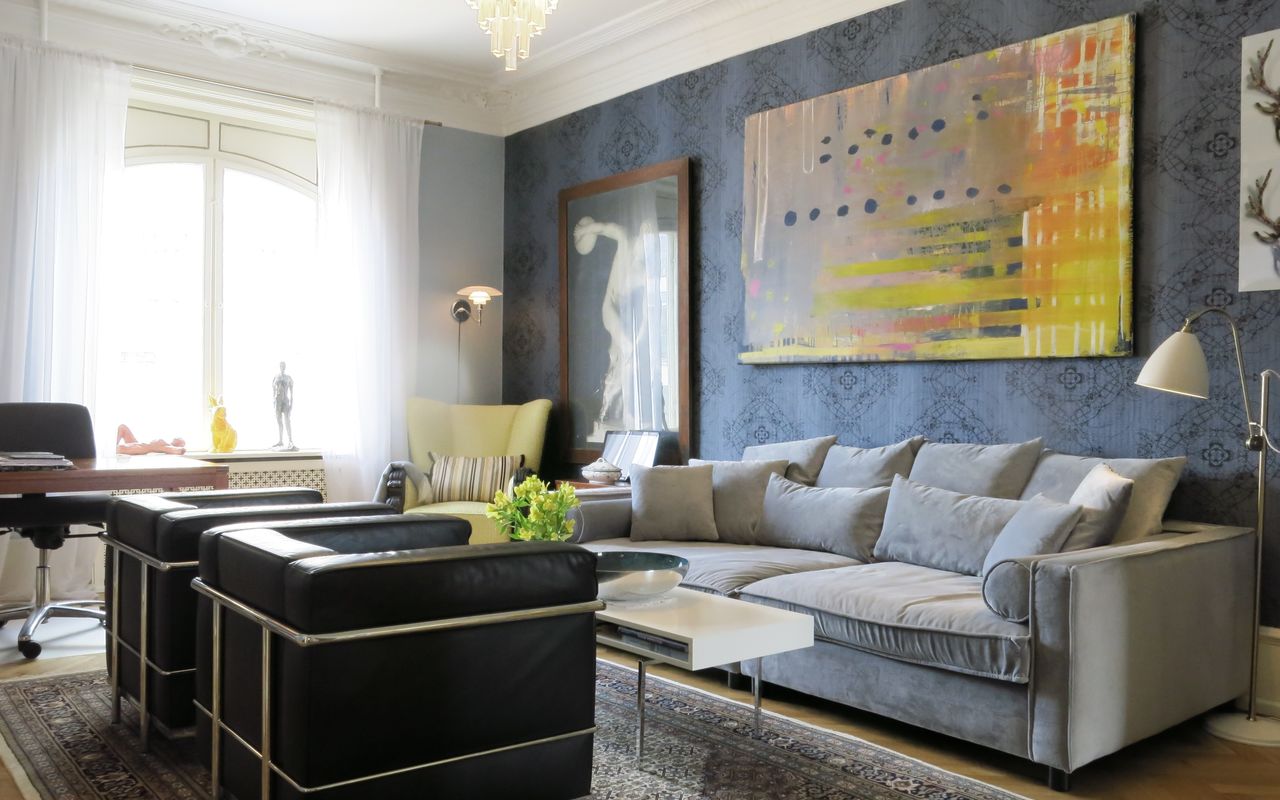 Center - Close To The King - The Marble Church: Vardagsrum